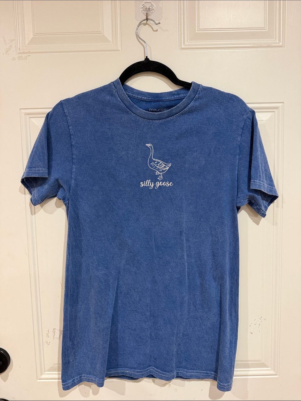 Maurices Blue Men's Short Sleeve Tee with Goose Graphic
